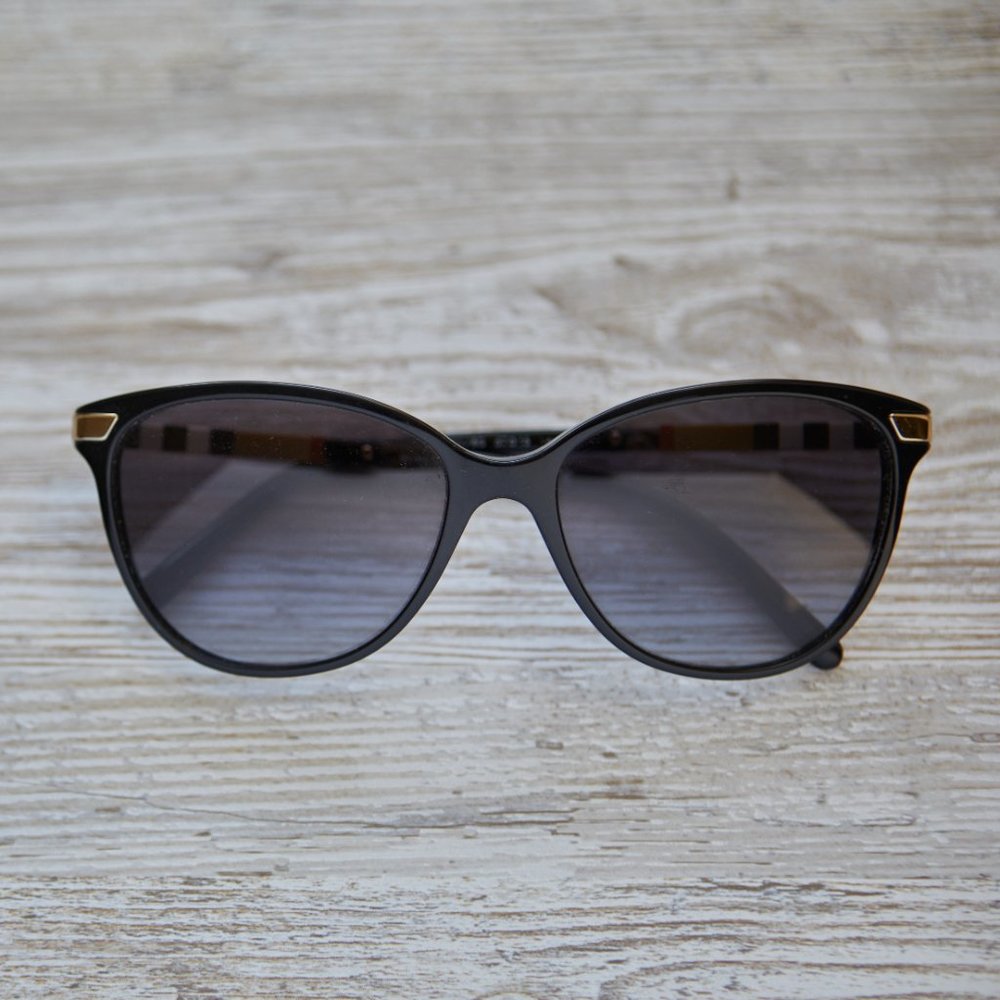 Burberry Cat Eye Sunglasses in Black | UV + Polarized Gradient Lenses - Picture 6 of 10